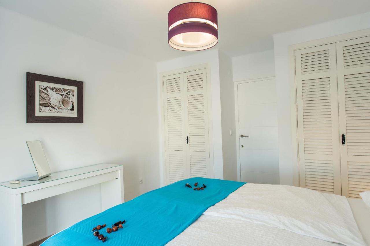 Luxurioese Und Grossraeumige Villa Mit Community Pool, Sicht Auf Das Mittelmeer Sowie Dem Mar Menor, La Manga Club Atamaria Luaran gambar