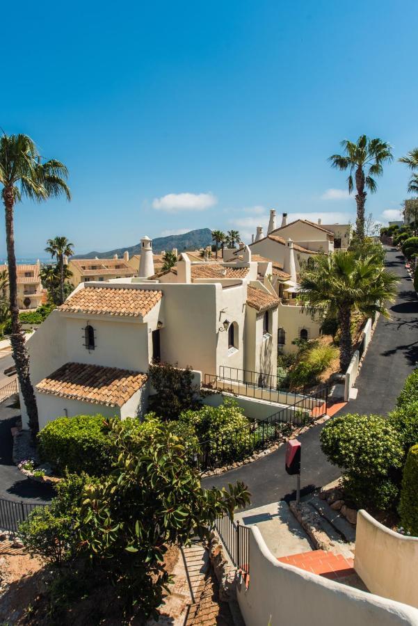 Luxurioese Und Grossraeumige Villa Mit Community Pool, Sicht Auf Das Mittelmeer Sowie Dem Mar Menor, La Manga Club Atamaria Luaran gambar
