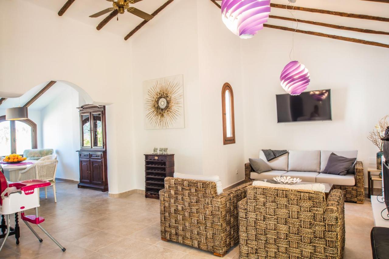 Luxurioese Und Grossraeumige Villa Mit Community Pool, Sicht Auf Das Mittelmeer Sowie Dem Mar Menor, La Manga Club Atamaria Luaran gambar
