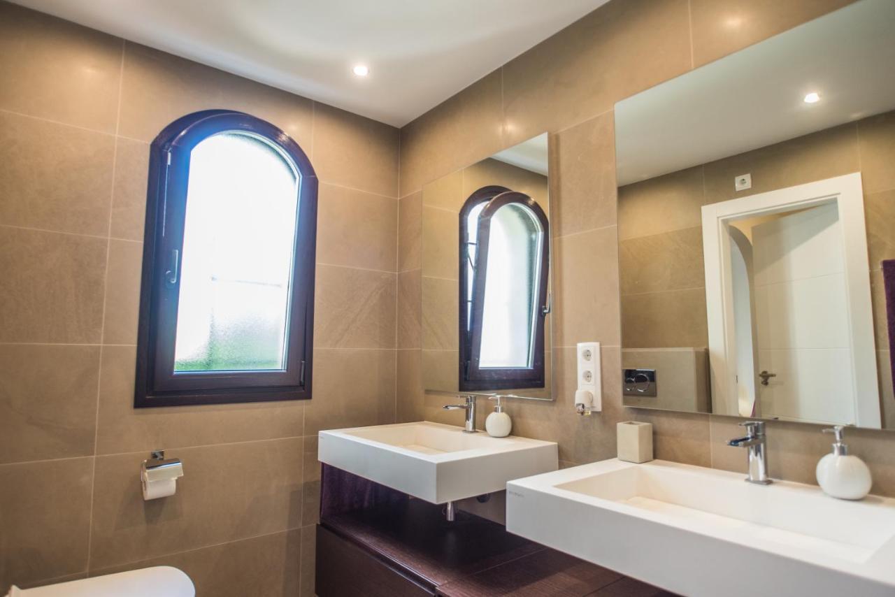 Luxurioese Und Grossraeumige Villa Mit Community Pool, Sicht Auf Das Mittelmeer Sowie Dem Mar Menor, La Manga Club Atamaria Luaran gambar